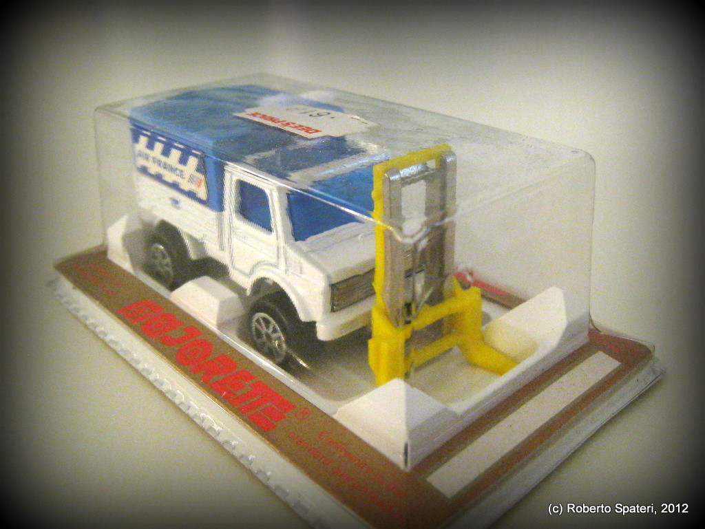 Majorette Mercedes Unimog (n.224)